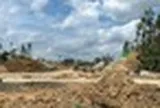 Phát hiện loạt xe ủi Trung Quốc rầm rộ san phẳng rừng rậm, xây công trình 'thế kỷ' trị giá hàng chục tỷ USD, rộng gần 2.600 km² tại nước láng giềng Việt Nam