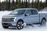 Bán tải điện Ford cỡ Ranger lần đầu chạy thử trên đường: Đầu xe siêu ngắn, trang bị nhiều công nghệ an toàn, chốt ra mắt năm sau