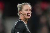 Danh tính nữ trọng tài Mỹ đầu tiên bắt chính tại World Cup: Cầm còi từ năm 14 tuổi, từng làm việc tại Red Bull và Coca-Cola