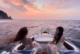 Trải nghiệm đang cực hot ở vịnh biển đẹp nhất Việt Nam: Thuê hẳn ca nô riêng ngắm hoàng hôn, mỗi người chưa tới 300.000 đồng