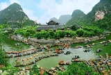 Việt Nam có 1 vùng đất sở hữu Di sản Thế giới đầu tiên của Đông Nam Á vừa được "Oscar của ngành du lịch" đề cử, là nơi tỷ phú Xuân Trường đầu tư KDL tâm linh 12.000 ha