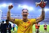 Cứu thua thành thần, thủ môn Lê Giang Patrik ẵm luôn giải Cầu thủ xuất sắc nhất trận chung kết Việt Nam 2-0 Thái Lan