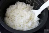 Vì sao người Nhật không để cơm thừa qua đêm trong nồi cơm điện? Điều người Việt thường làm!