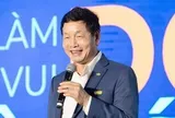 Sau màn hát “Tái sinh” của ông Trương Gia Bình, mỗi tháng FPT có thêm 6.000 cổ đông mới, sân vận động lớn nhất thế giới và Mỹ Đình cộng lại không đủ sức chứa