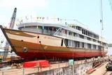 Việt Nam vừa có thêm siêu tàu 100 tỷ đồng được hạ thủy, dài hơn 93m, rộng 14m, cao 3 tầng: Thiết kế như "khách sạn nổi", hành trình dự kiến xuyên sang 1 nước láng giềng