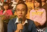 Nam MC SN 1985 từng dẫn Đường Lên Đỉnh Olympia là cử nhân tài năng khoa tiếng Anh, được trường chọn đi thi Ai Là Triệu Phú rồi vào VTV