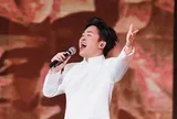 Con số 15.000 liên quan đến ca sĩ Tùng Dương