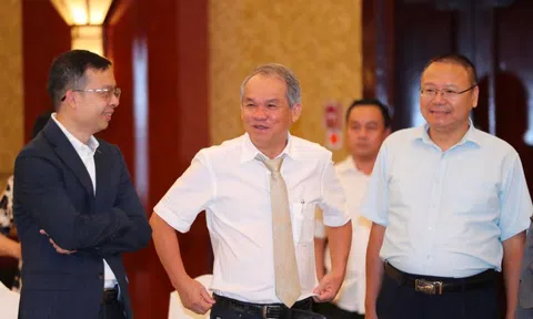 Bầu Đức: HAGL từ mô hình ‘2 cây - 1 con’ sẽ thành ‘4 cây – 1 con’, trồng thêm 2000ha dâu và 2000ha cà phê nhờ học Trung Quốc