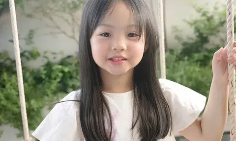 Hot mom Đàm Thu Trang khoe ảnh "nàng thơ" nhà mình khiến hội mẹ bỉm mê mệt nét trong veo của bé Suchin