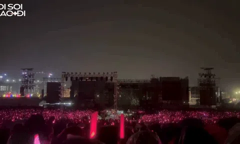 Dàn Anh Trai Vượt Ngàn Chông Gai xử lý sự cố quá đỉnh: Mang loa kẹo kéo lên sân khấu hát chay, live cực mượt!