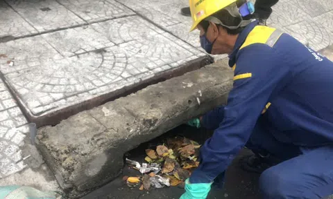 Theo chân lực lượng chống ngập Đà Nẵng trước bão số 1 áp sát