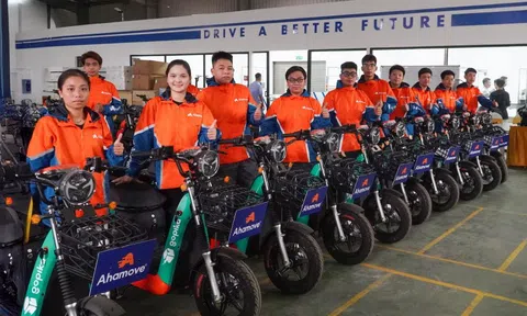 Ahamove triển khai sử dụng 1.000 xe điện Selex Motors