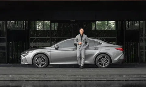 Toyota Camry 2025 - Bạn đồng hành cùng doanh nhân trong những thời khắc quan trọng
