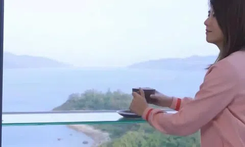 Cặp vợ chồng chi 30 tỷ mua nhà view biển, dân mạng gật gù: "Đừng dạy người giàu cách tiêu tiền"