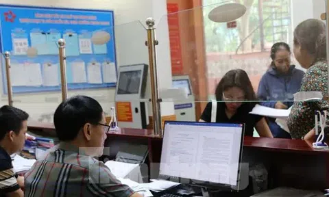 Nghệ An 'tuýt còi' việc dừng giải quyết thủ tục hành chính