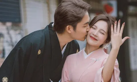 Diễn viên Đình Tú cầu hôn hot girl VFC sau thời gian dài hẹn hò bí mật
