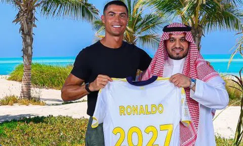 Ronaldo gia hạn hợp đồng với thu nhập "khủng", thêm quyền lực ở Al-Nassr