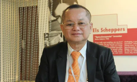 “Vua tôm” Minh Phú bước vào cuộc giải cứu chính mình