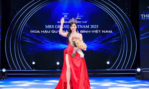 Hoa hậu Mrs Grand Vietnam 2025 vừa đăng quang là Thạc sĩ Đại học Quốc Gia, có chồng là Giáo sư trẻ nhất Việt Nam năm 2022
