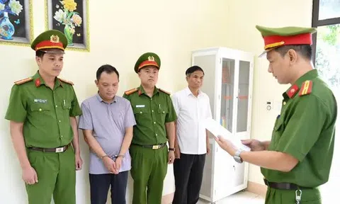 Khởi tố, bắt tạm giam giám đốc doanh nghiệp sản xuất mỹ phẩm giả
