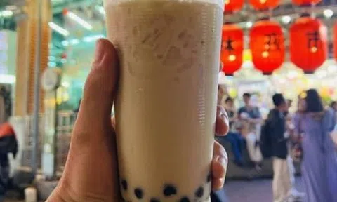 Nữ ca sỹ phải bỏ nghề, họng đau như dao cắt do nghiện trà sữa