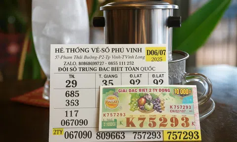 Đổi 1 cốc cafe, người phụ nữ nhận món quà bất ngờ, chồng ước giá như đổi hẳn 5 cốc