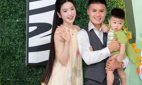 Chu Thanh Huyền hóa cô dâu, Quang Hải bảnh bao như chú rể trong tiệc thôi nôi xa hoa loá mắt của con trai