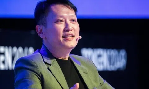 CEO của sàn giao dịch tiền điện tử nổi tiếng thế giới vừa đến Việt Nam là ai?
