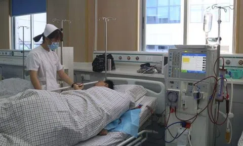 Một triệu người chết vì bệnh thận mỗi năm! Bác sĩ: Uống nước "cầm hơi" còn tốt hơn ăn nhiều 3 thứ này mùa hè