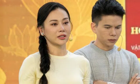 Bà xã shark Bình - diễn viên Phương Oanh bật khóc kể về biến cố năm 15 tuổi