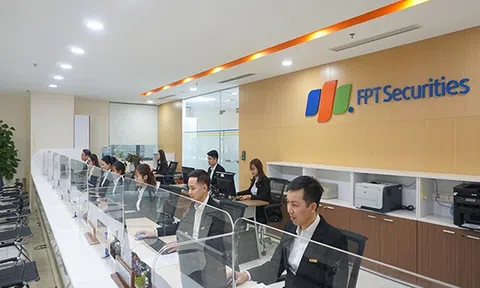 FPTS báo lỗ từ hoạt động tự doanh, lợi nhuận "bốc hơi" hơn 60%