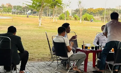Thị trường đất nền diễn biến “lạ”