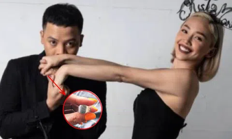 Chiếc nhẫn cầu hôn không kim cương và đầy vết xước của Tóc Tiên