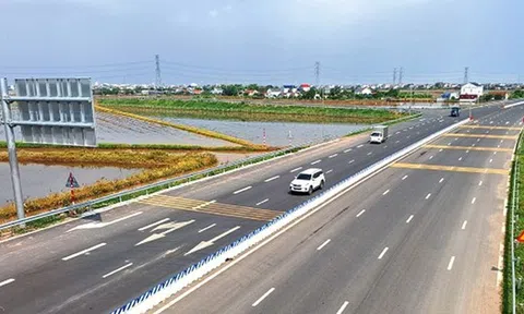 Hàng triệu người dân Ninh Bình sẽ hưởng lợi nhờ loạt dự án hạ tầng, đặc biệt tuyến đường kết nối ba vùng phía Bắc 7.000 tỷ đồng