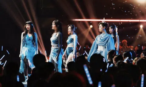 Em Xinh Say Hi có 1 bài hát hot “out trình”: Leo trending thần tốc, “all-kill” toàn bộ BXH nhạc số!