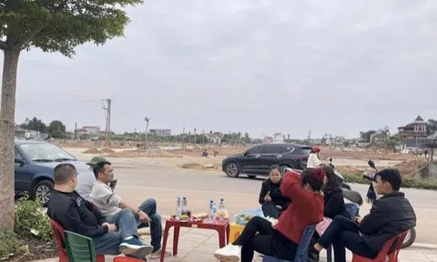Bát nháo đào tạo môi giới bất động sản: Nguy cơ môi giới không chuyên “thổi giá” gây sốt ảo thị trường