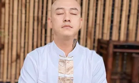 Ca sĩ Tuấn Hưng xuống tóc quy y