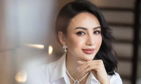 Nàng Hậu đỗ 3 trường đại học giờ là mẹ đơn thân, soi nhan sắc, thành tích của con gái cô mới choáng