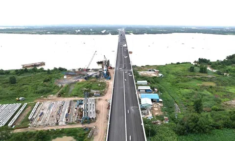 Cây cầu hơn 1.600 tỷ trên Vành đai 3 TPHCM trước ngày khai thác