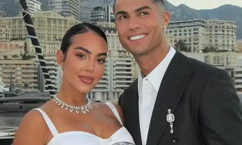 Lộ thời điểm Ronaldo làm đám cưới với Georgina sau màn cầu hôn bằng nhẫn kim cương 130 tỷ gây choáng