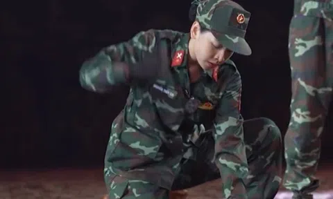 Hoà Minzy, Độ Mixi và dàn sao "xanh mặt" với 1 hành động 3 giây của Chi Pu ở Sao Nhập Ngũ!