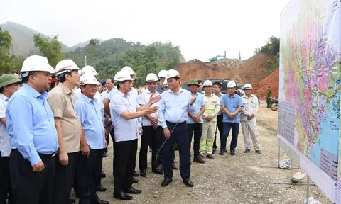 Phó Thủ tướng Bùi Thanh Sơn thúc tiến độ 4 dự án cao tốc trọng điểm phía Bắc