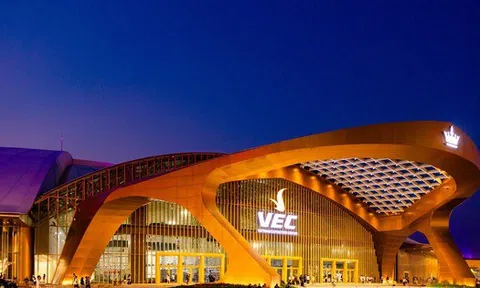 Bộ Xây dựng yêu cầu Vingroup, VEFAC khẩn trương triển khai thực hiện những việc sau tại công trình top 10 thế giới