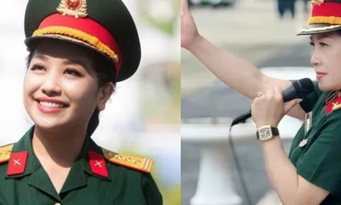 Điều ít biết về nữ NSND mang hàm Đại tá làm Tổng đạo diễn khối nghi trượng A80