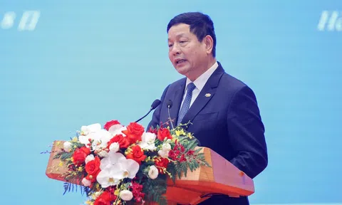 Ông Trương Gia Bình nhận nhiệm vụ từ Thủ tướng, cổ phiếu FPT lấy lại mốc 100.000 đồng tròn trĩnh