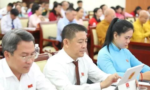 Nhiều chứng thực giấy tờ bất động sản được ủy quyền cho công chức cấp xã
