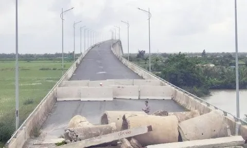 Đường bộ ven biển qua Hải Phòng 3.700 tỷ đồng 'đắp chiếu' sau 8 năm khởi công