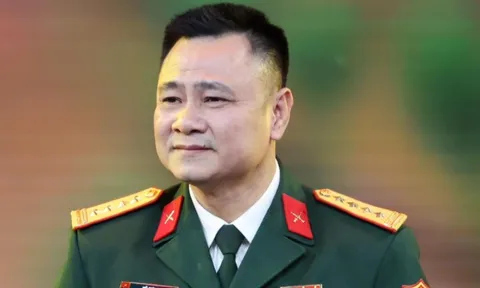 Quyết định của Tự Long