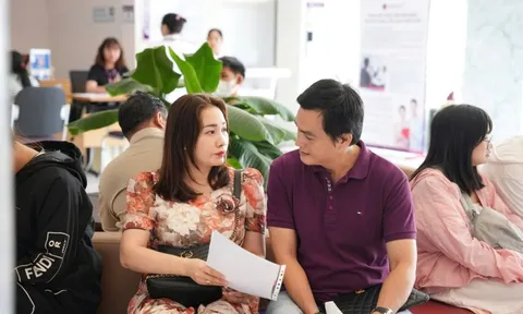 Nam diễn viên từng được Việt Hương yêu thầm, tình duyên lận đận, 2 lần cưới hụt, 50 tuổi chuẩn bị làm bố
