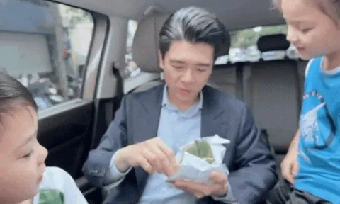 1,3 triệu người xem Phó tổng nhà bầu Hiển ăn chung gói xôi ruốc cùng các con: Người giàu cũng giống chúng ta thôi!
